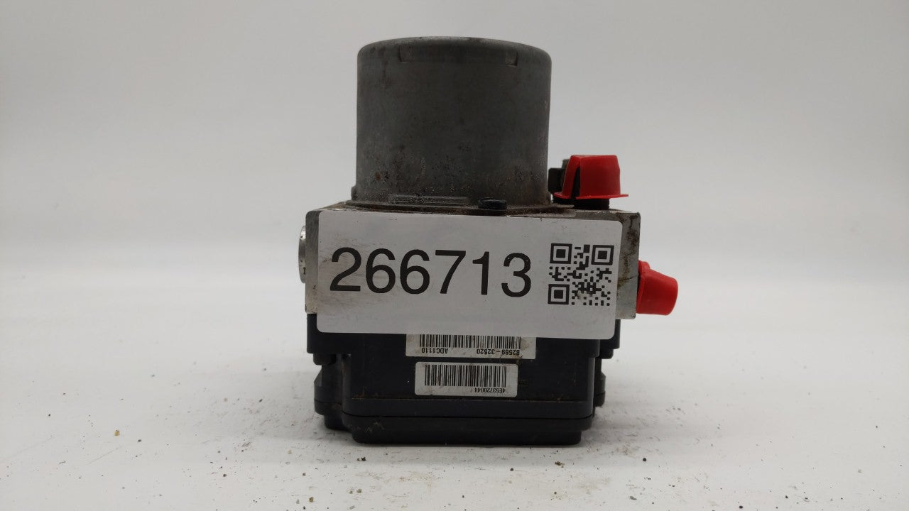 2016 Kia Soul ABS Pump Control Module Replacement P/N:58900-B2720 58920-B2720 Fits OEM Used Auto Parts - Oemusedautoparts1.c