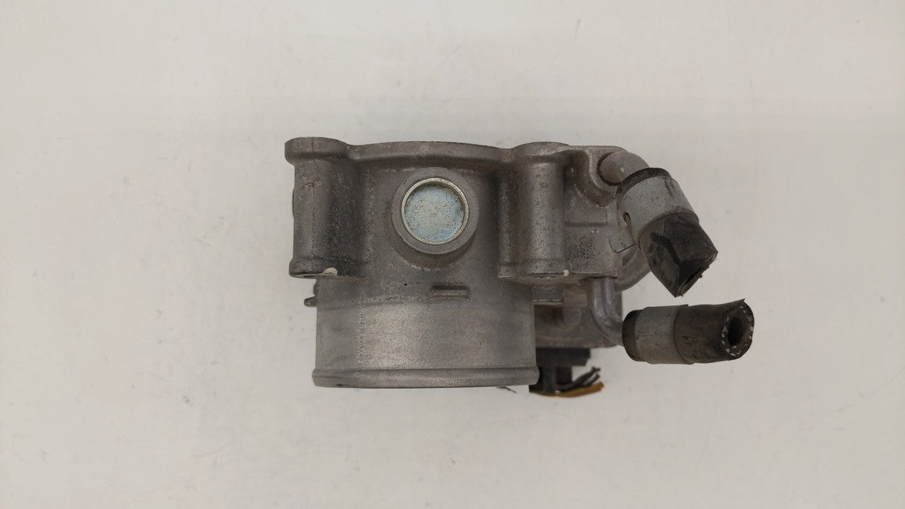 2014-2019 Kia Soul Throttle Body P/N:35100-2E000 Fits Fits 2011 2012 2013 2014 2015 2016 2017 2018 2019 OEM Used Auto Parts 