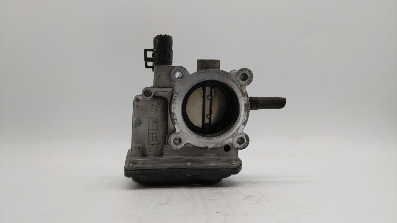 2012-2019 Kia Soul Throttle Body P/N:5302-1S02 35100-2B300 Fits Fits 2012 2013 2014 2015 2016 2017 2018 2019 OEM Used Auto P