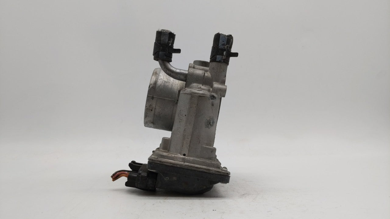 2012-2019 Kia Soul Throttle Body P/N:5302-1S02 35100-2B300 Fits Fits 2012 2013 2014 2015 2016 2017 2018 2019 OEM Used Auto P