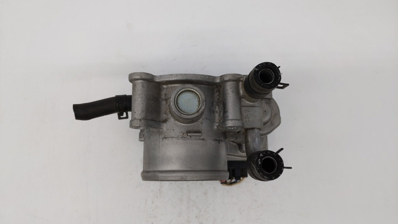 2012-2019 Kia Soul Throttle Body P/N:5302-1S02 35100-2B300 Fits Fits 2012 2013 2014 2015 2016 2017 2018 2019 OEM Used Auto P