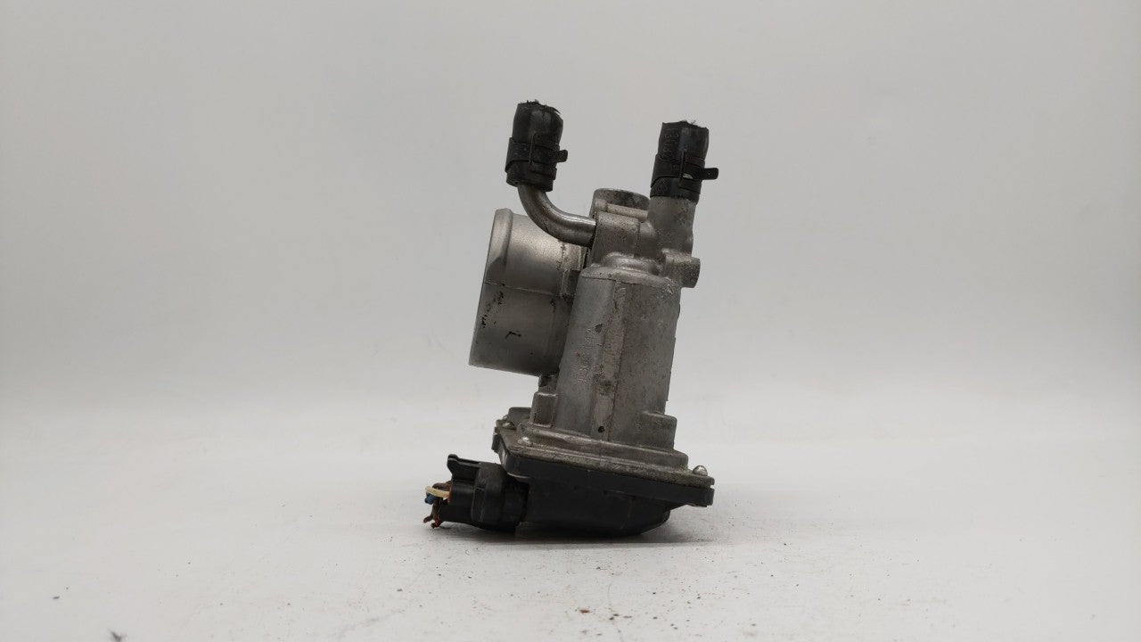 2012-2019 Kia Soul Throttle Body P/N:5302-1S02 35100-2B300 Fits Fits 2012 2013 2014 2015 2016 2017 2018 2019 OEM Used Auto P