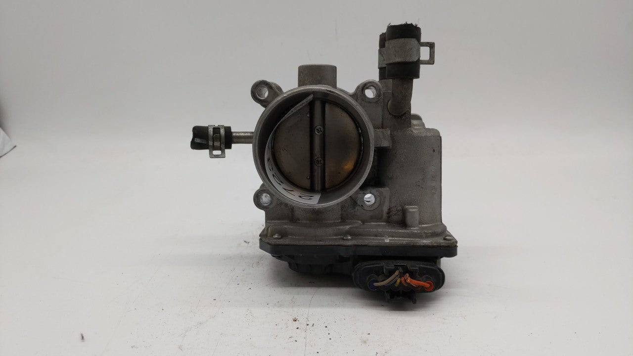 2012-2019 Kia Soul Throttle Body P/N:5302-1S02 35100-2B300 Fits Fits 2012 2013 2014 2015 2016 2017 2018 2019 OEM Used Auto P