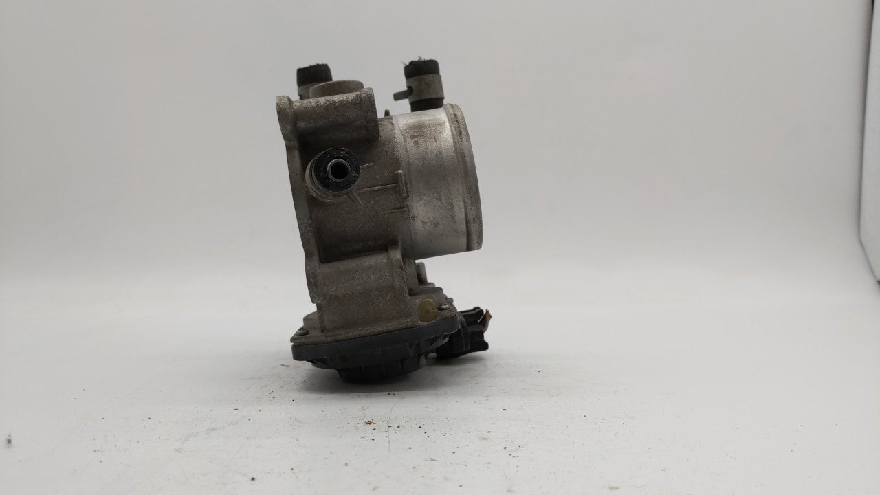 2012-2019 Kia Soul Throttle Body P/N:5302-1S02 35100-2B300 Fits Fits 2012 2013 2014 2015 2016 2017 2018 2019 OEM Used Auto P