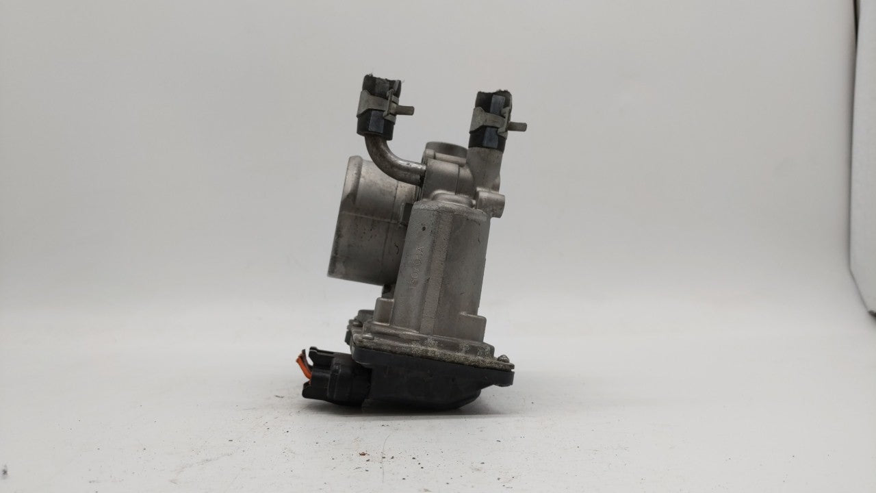 2012-2019 Kia Soul Throttle Body P/N:5302-1S02 35100-2B300 Fits Fits 2012 2013 2014 2015 2016 2017 2018 2019 OEM Used Auto P
