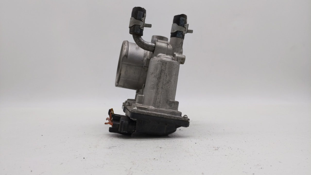 2012-2019 Kia Soul Throttle Body P/N:5302-1S02 35100-2B300 Fits Fits 2012 2013 2014 2015 2016 2017 2018 2019 OEM Used Auto P