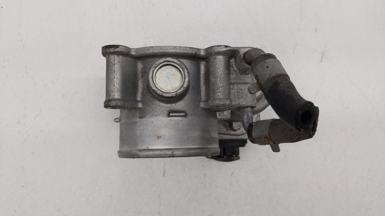 2014-2019 Kia Soul Throttle Body P/N:35100-2E000 Fits Fits 2011 2012 2013 2014 2015 2016 2017 2018 2019 OEM Used Auto Parts 