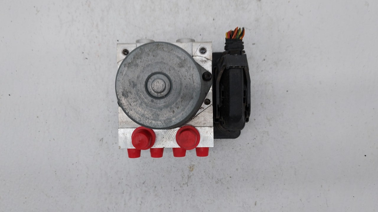 2016 Kia Soul ABS Pump Control Module Replacement P/N:58900-B2720 58920-B2720 Fits OEM Used Auto Parts - Oemusedautoparts1.c