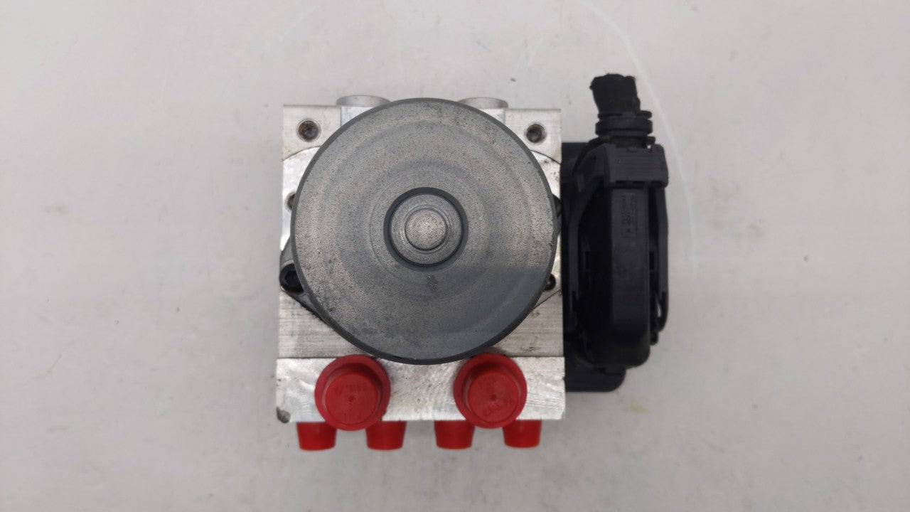 2016 Kia Soul ABS Pump Control Module Replacement P/N:58900-B2720 58920-B2720 Fits OEM Used Auto Parts - Oemusedautoparts1.c