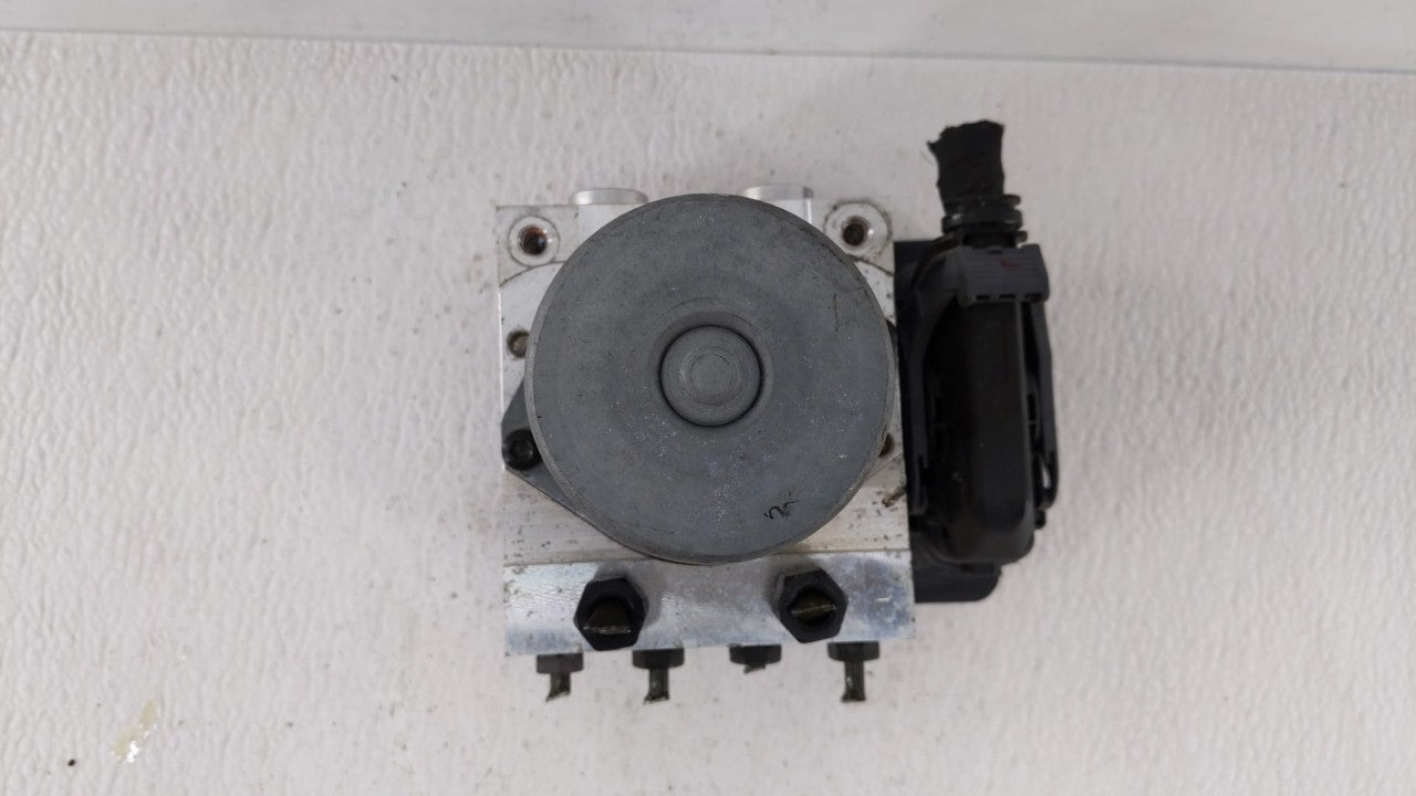 2016 Kia Soul ABS Pump Control Module Replacement P/N:58900-B2720 58920-B2720 Fits OEM Used Auto Parts - Oemusedautoparts1.c