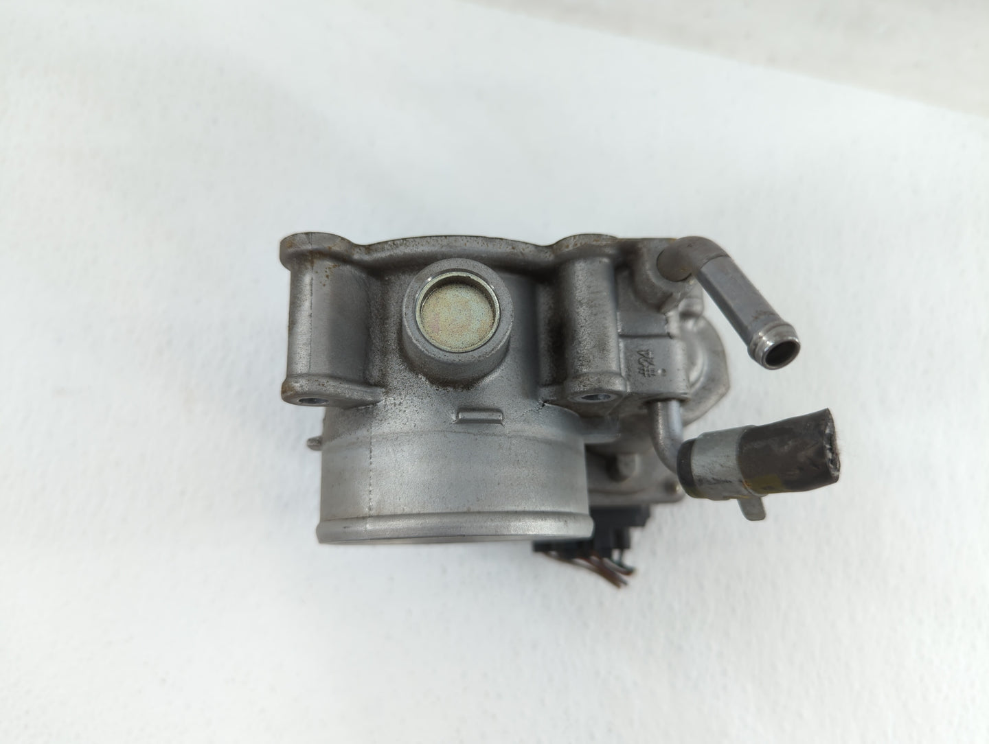 2014-2019 Kia Soul Throttle Body P/N:35100-2E710 35100-2E000 Fits Fits 2011 2012 2013 2014 2015 2016 2017 2018 2019 OEM Used