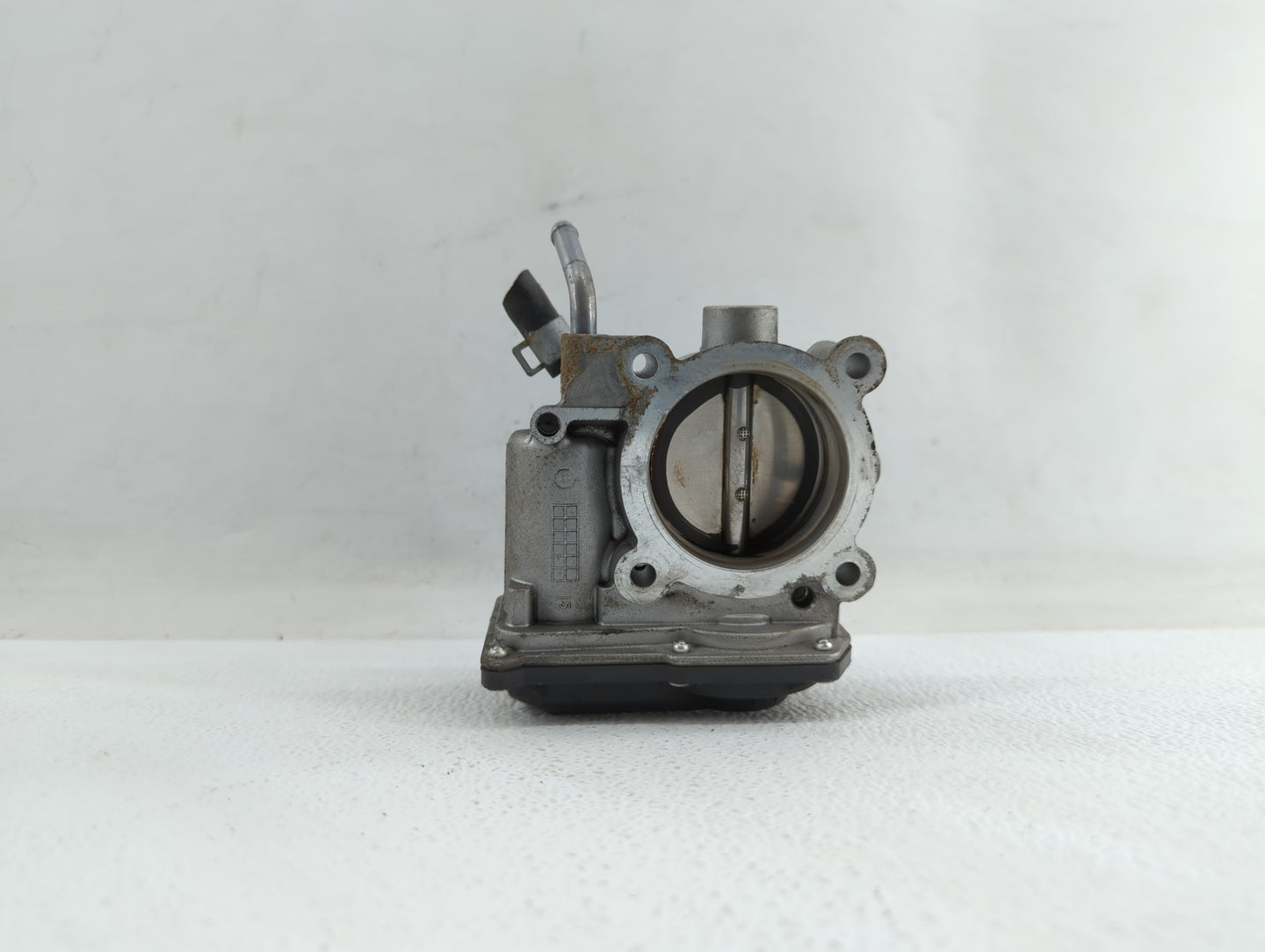 2014-2019 Kia Soul Throttle Body P/N:35100-2E710 35100-2E000 Fits Fits 2011 2012 2013 2014 2015 2016 2017 2018 2019 OEM Used