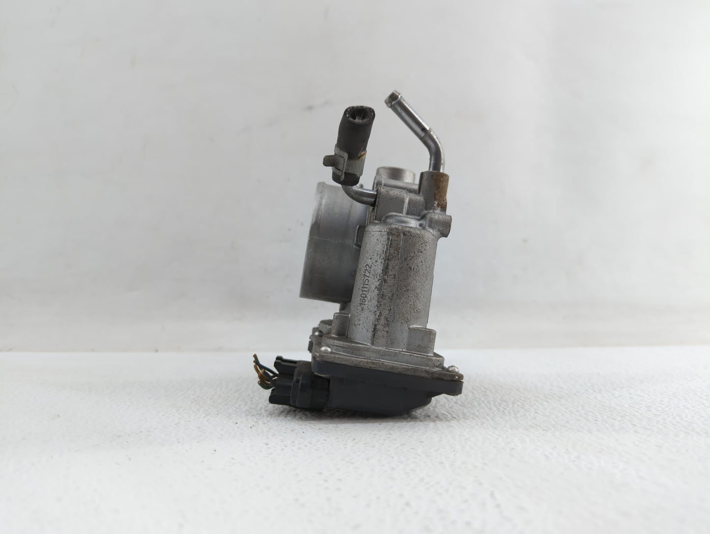 2014-2019 Kia Soul Throttle Body P/N:35100-2E710 35100-2E000 Fits Fits 2011 2012 2013 2014 2015 2016 2017 2018 2019 OEM Used
