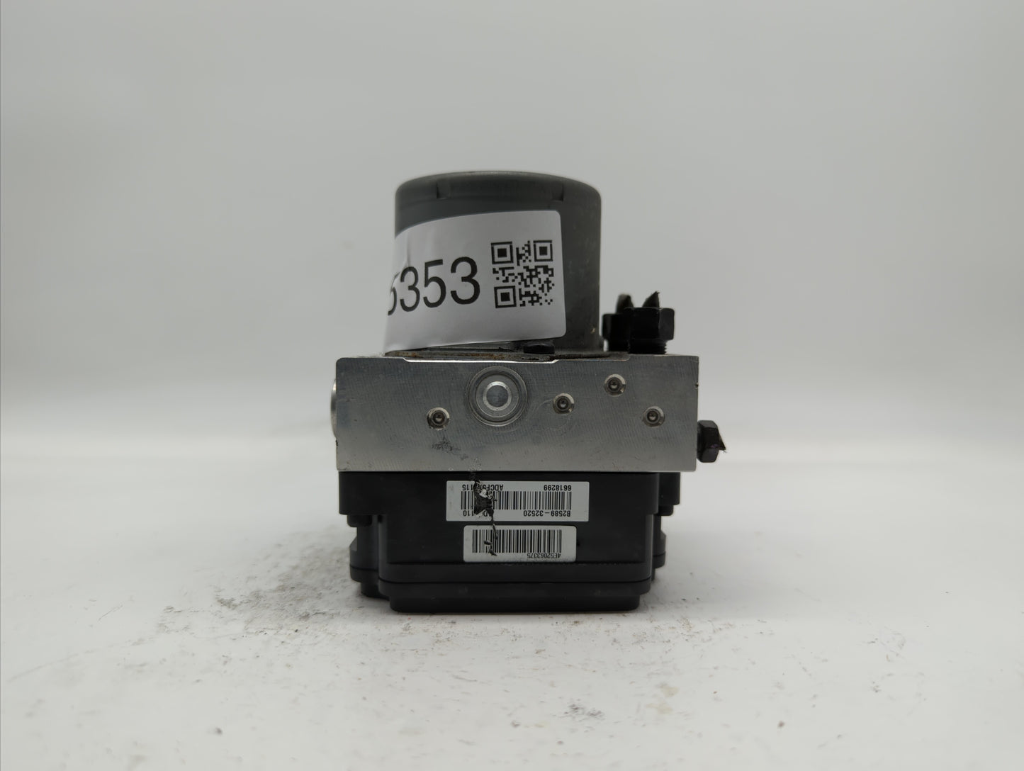 2016 Kia Soul ABS Pump Control Module Replacement P/N:58900-B2720 58920-B2720 Fits OEM Used Auto Parts - Oemusedautoparts1.c