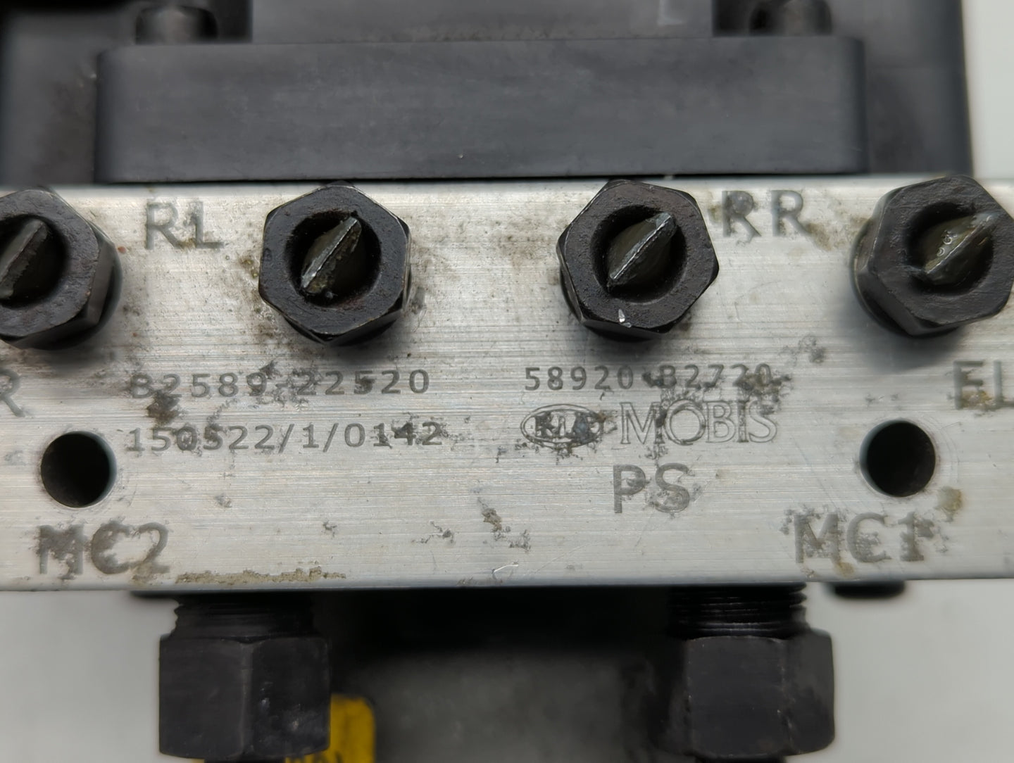 2016 Kia Soul ABS Pump Control Module Replacement P/N:58900-B2720 58920-B2720 Fits OEM Used Auto Parts - Oemusedautoparts1.c