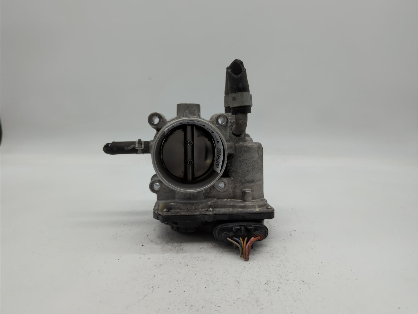 2012-2019 Kia Soul Throttle Body P/N:35100-2B310 5302-1S02, 35100-2B300 Fits Fits 2012 2013 2014 2015 2016 2017 2018 2019 OE