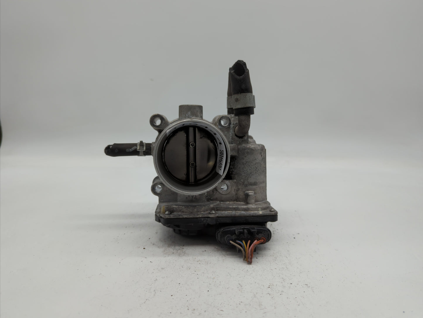2012-2019 Kia Soul Throttle Body P/N:35100-2B310 5302-1S02, 35100-2B300 Fits Fits 2012 2013 2014 2015 2016 2017 2018 2019 OE