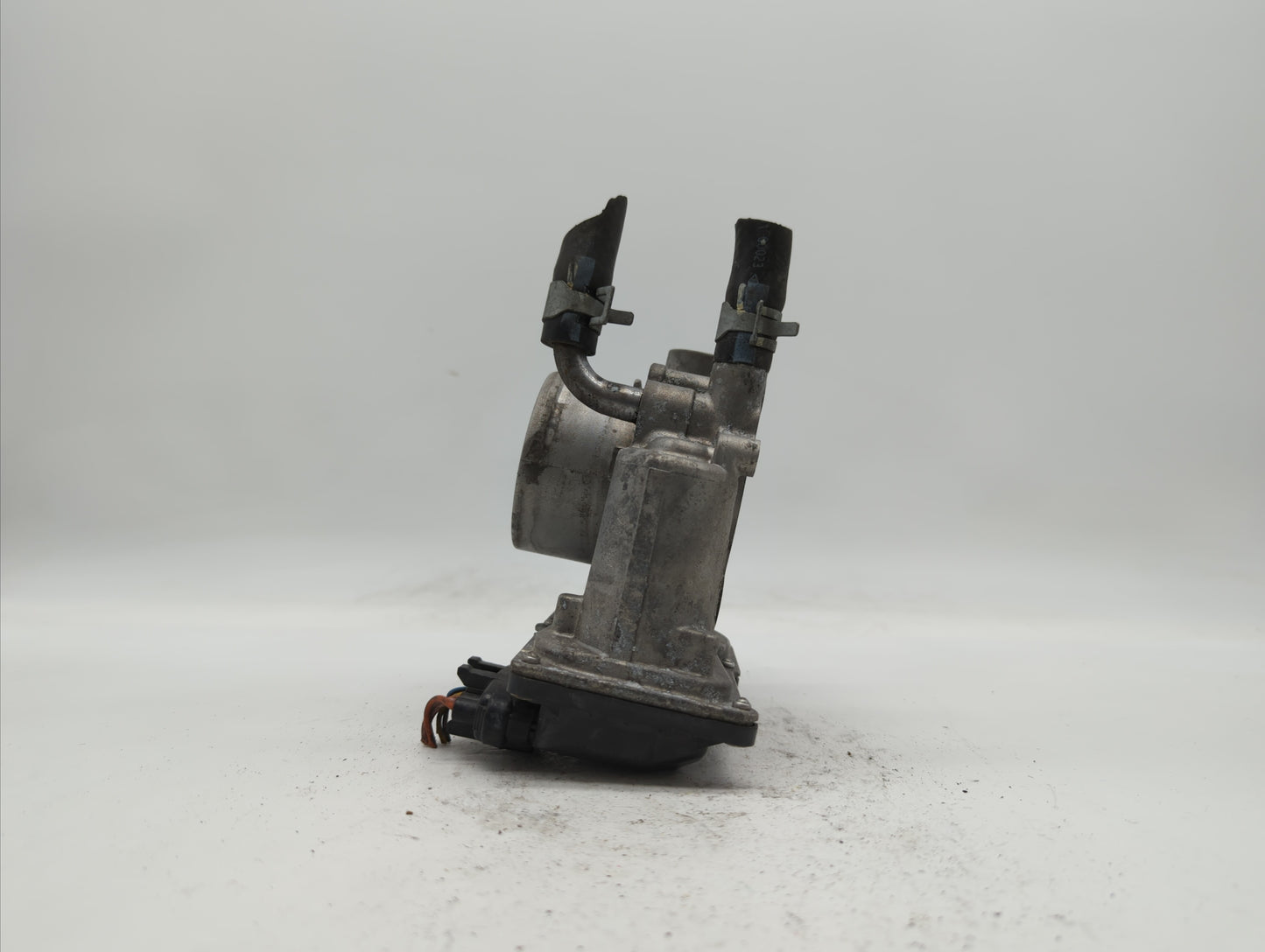 2012-2019 Kia Soul Throttle Body P/N:35100-2B310 5302-1S02, 35100-2B300 Fits Fits 2012 2013 2014 2015 2016 2017 2018 2019 OE