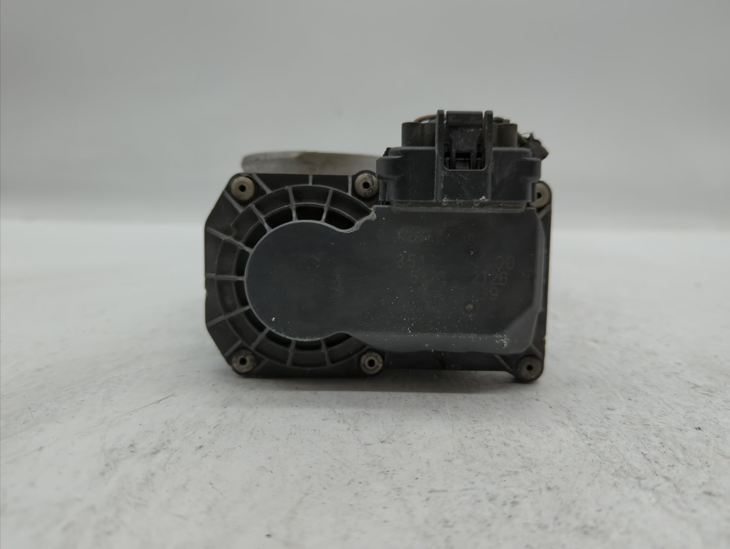 2014-2019 Kia Soul Throttle Body P/N:35100-2E710 35100-2E000 Fits Fits 2011 2012 2013 2014 2015 2016 2017 2018 2019 OEM Used