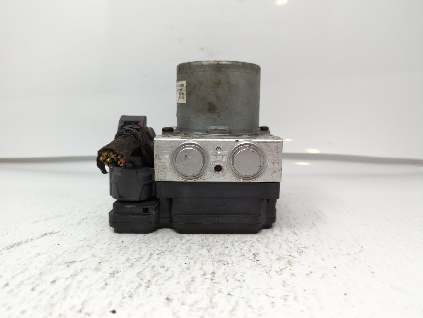 2016 Kia Soul ABS Pump Control Module Replacement P/N:58900-B2720 58920-B2720 Fits OEM Used Auto Parts - Oemusedautoparts1.c