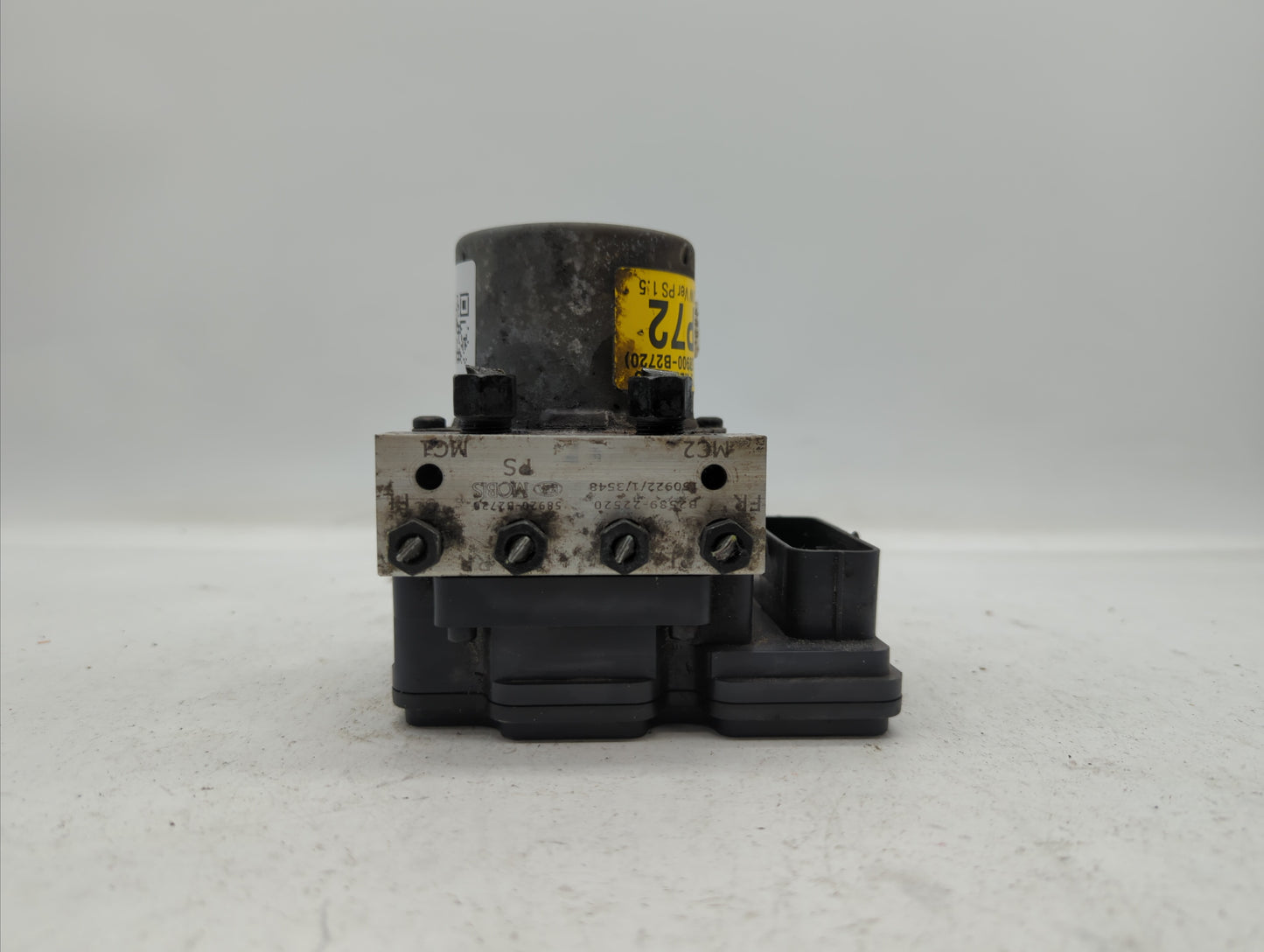 2016 Kia Soul ABS Pump Control Module Replacement P/N:58900-B2720 58920-B2720 Fits OEM Used Auto Parts - Oemusedautoparts1.c