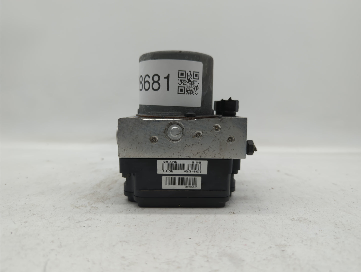 2016 Kia Soul ABS Pump Control Module Replacement P/N:58900-B2720 58920-B2720 Fits OEM Used Auto Parts - Oemusedautoparts1.c
