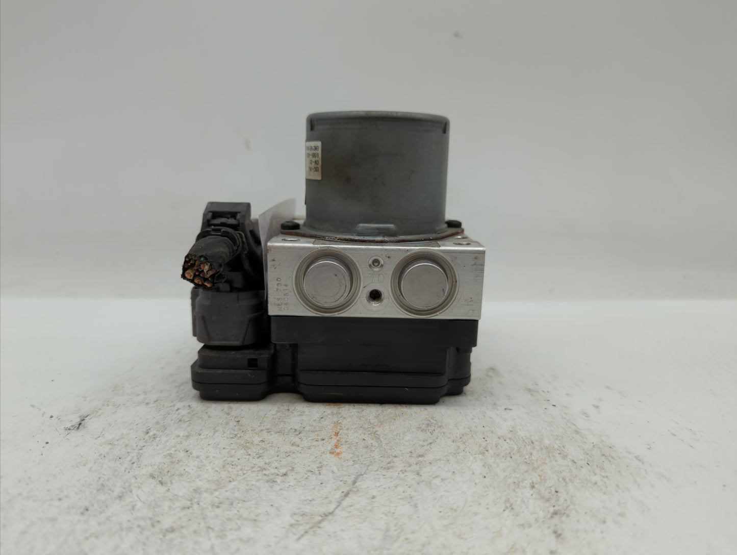 2016 Kia Soul ABS Pump Control Module Replacement P/N:58900-B2720 58920-B2720 Fits OEM Used Auto Parts - Oemusedautoparts1.c