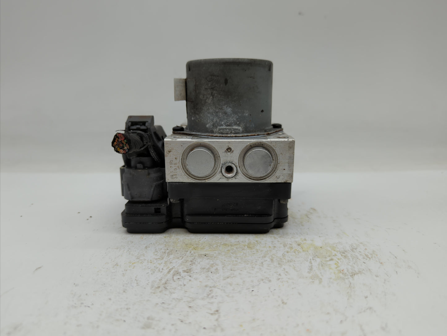 2016 Kia Soul ABS Pump Control Module Replacement P/N:58900-B2720 58920-B2720 Fits OEM Used Auto Parts - Oemusedautoparts1.c