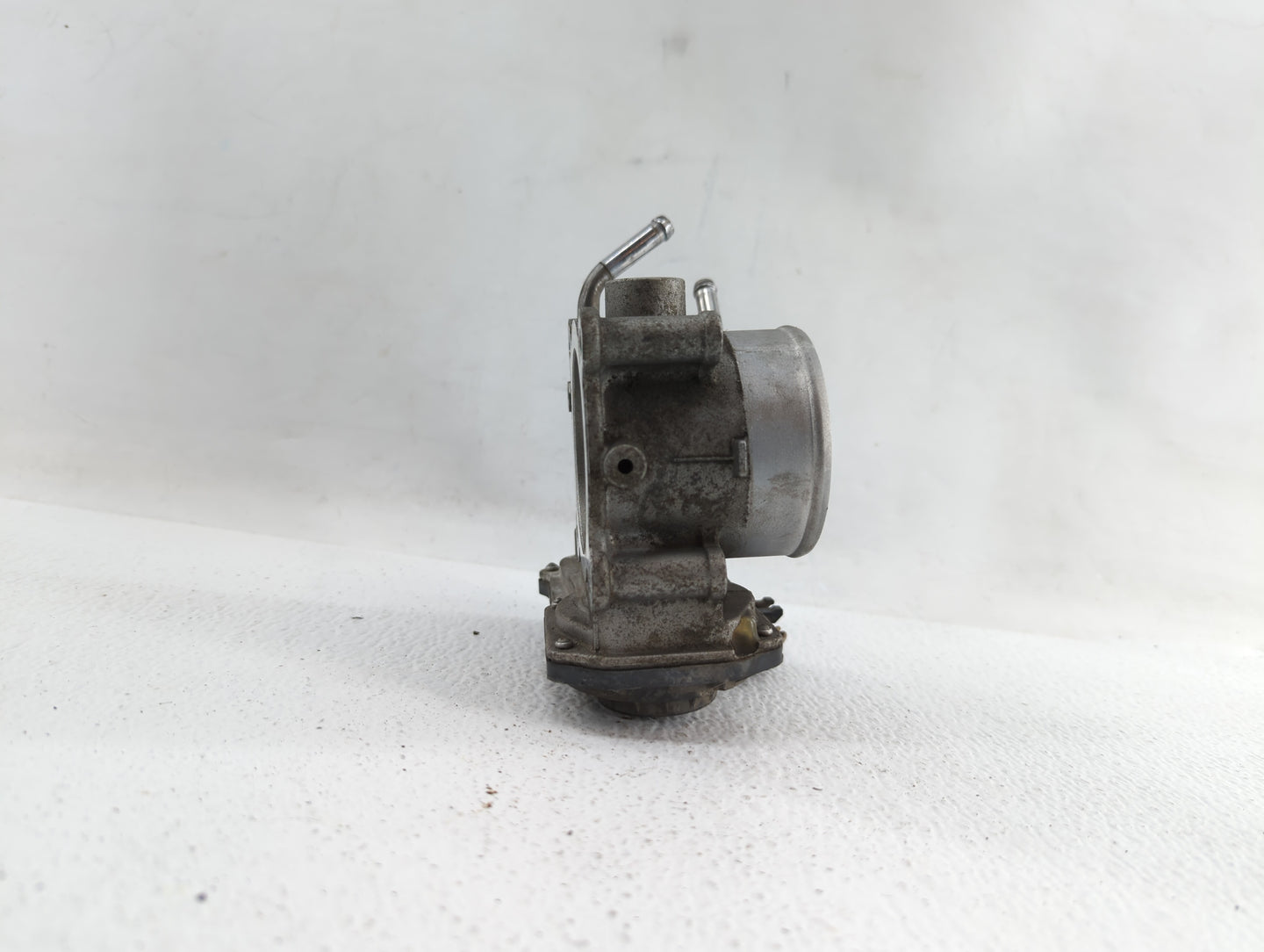 2014-2019 Kia Soul Throttle Body P/N:35100-2E000 1302150124, 35100-2E710 Fits Fits 2011 2012 2013 2014 2015 2016 2017 2018 2