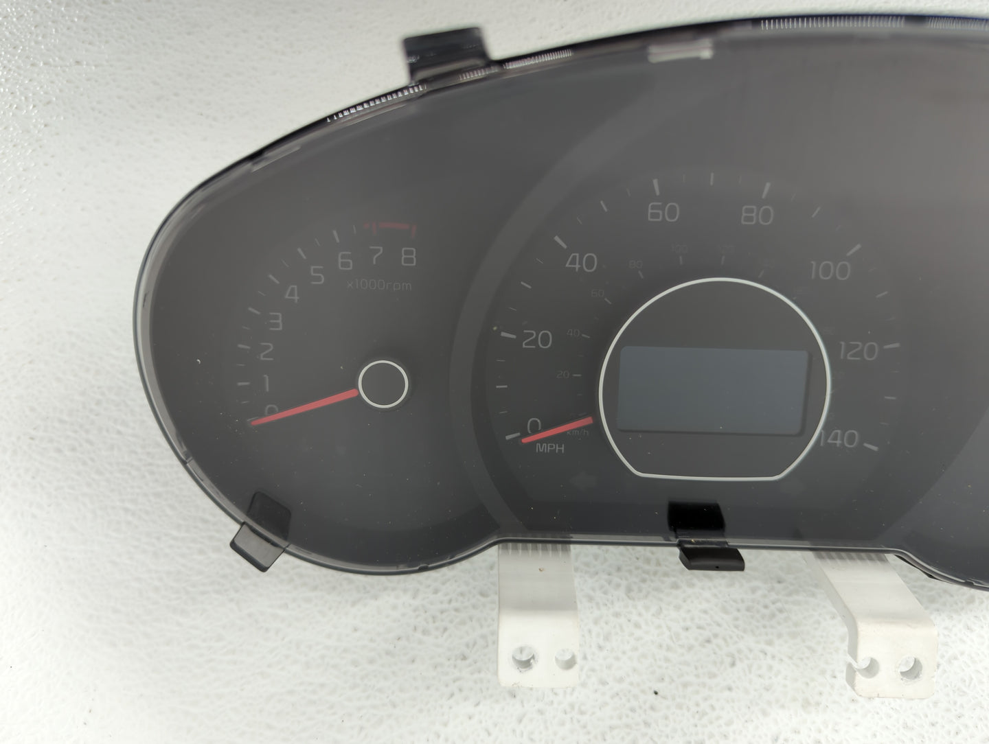 2016 Kia Soul Instrument Cluster Speedometer Gauges P/N:94006-B2600 Fits OEM Used Auto Parts - Oemusedautoparts1.com