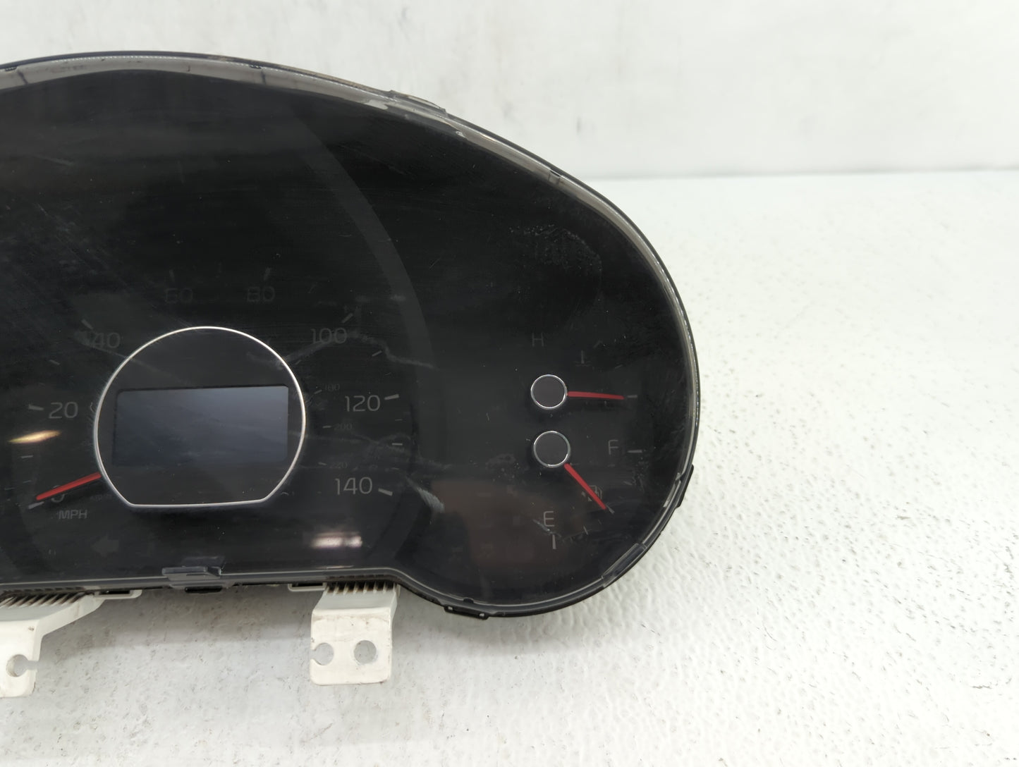 2016 Kia Soul Instrument Cluster Speedometer Gauges P/N:94006-B2600 Fits OEM Used Auto Parts - Oemusedautoparts1.com