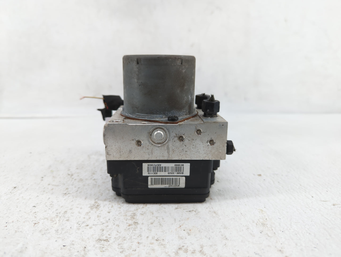 2016 Kia Soul ABS Pump Control Module Replacement P/N:B2589-22520 58900-B2720, 58920-B2720 Fits OEM Used Auto Parts - Oemuse