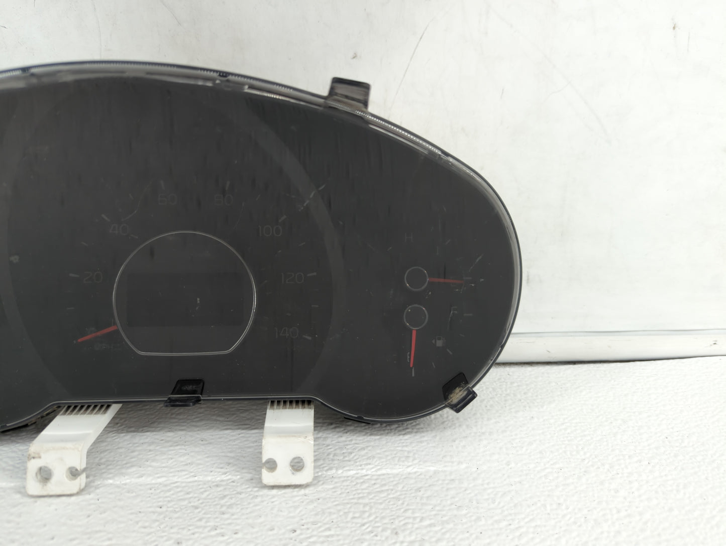 2016 Kia Soul Instrument Cluster Speedometer Gauges P/N:94006-B2600 Fits OEM Used Auto Parts - Oemusedautoparts1.com