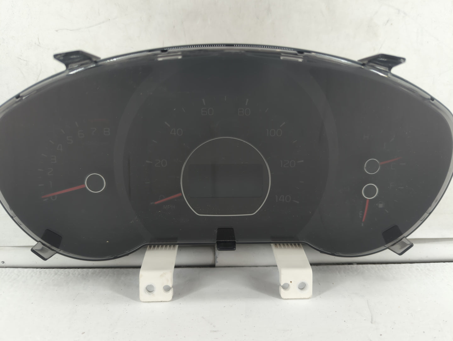 2016 Kia Soul Instrument Cluster Speedometer Gauges P/N:94006-B2600 Fits OEM Used Auto Parts - Oemusedautoparts1.com