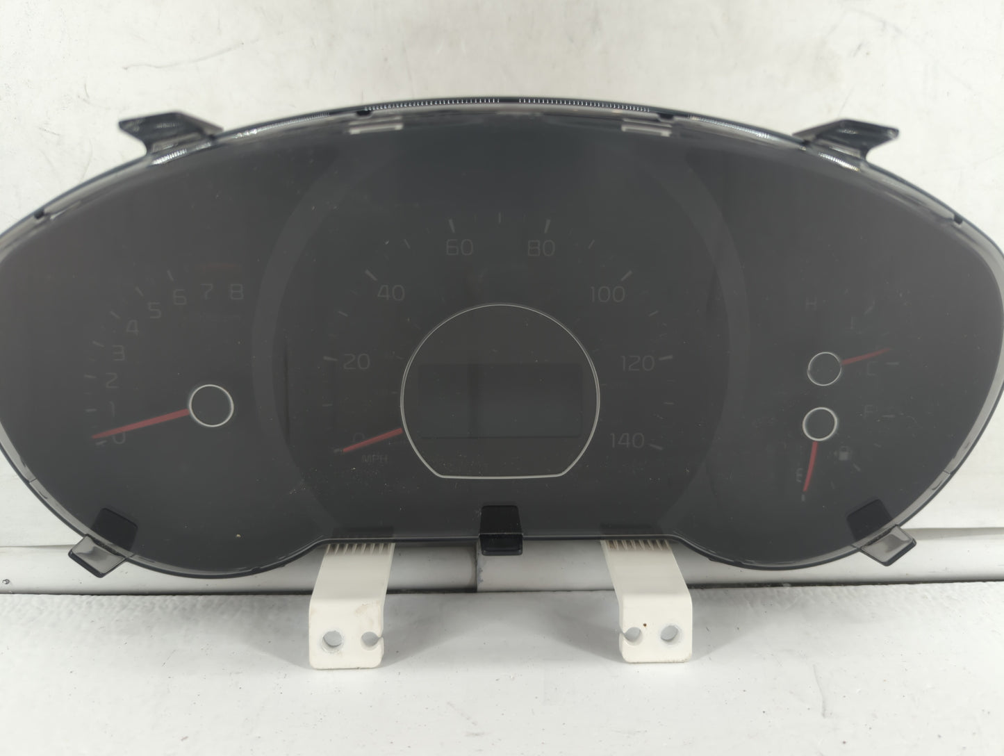2016 Kia Soul Instrument Cluster Speedometer Gauges P/N:94006-B2600 Fits OEM Used Auto Parts - Oemusedautoparts1.com