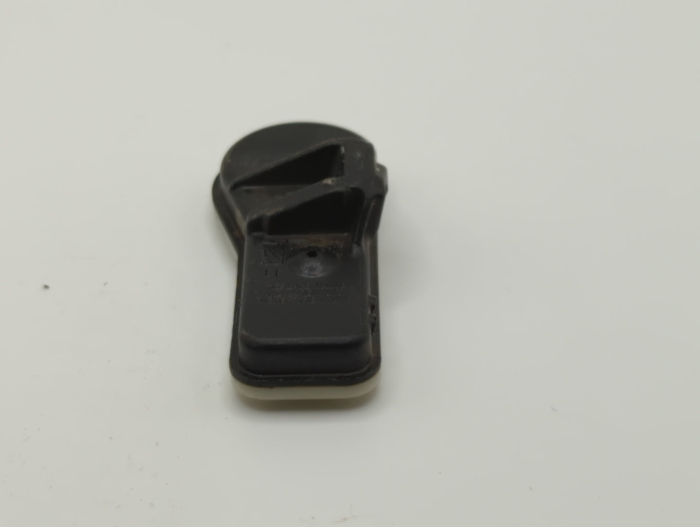 2016 Kia Soul Tire Pressure Monitoring System Sensor Tpms - Oemusedautoparts1.com