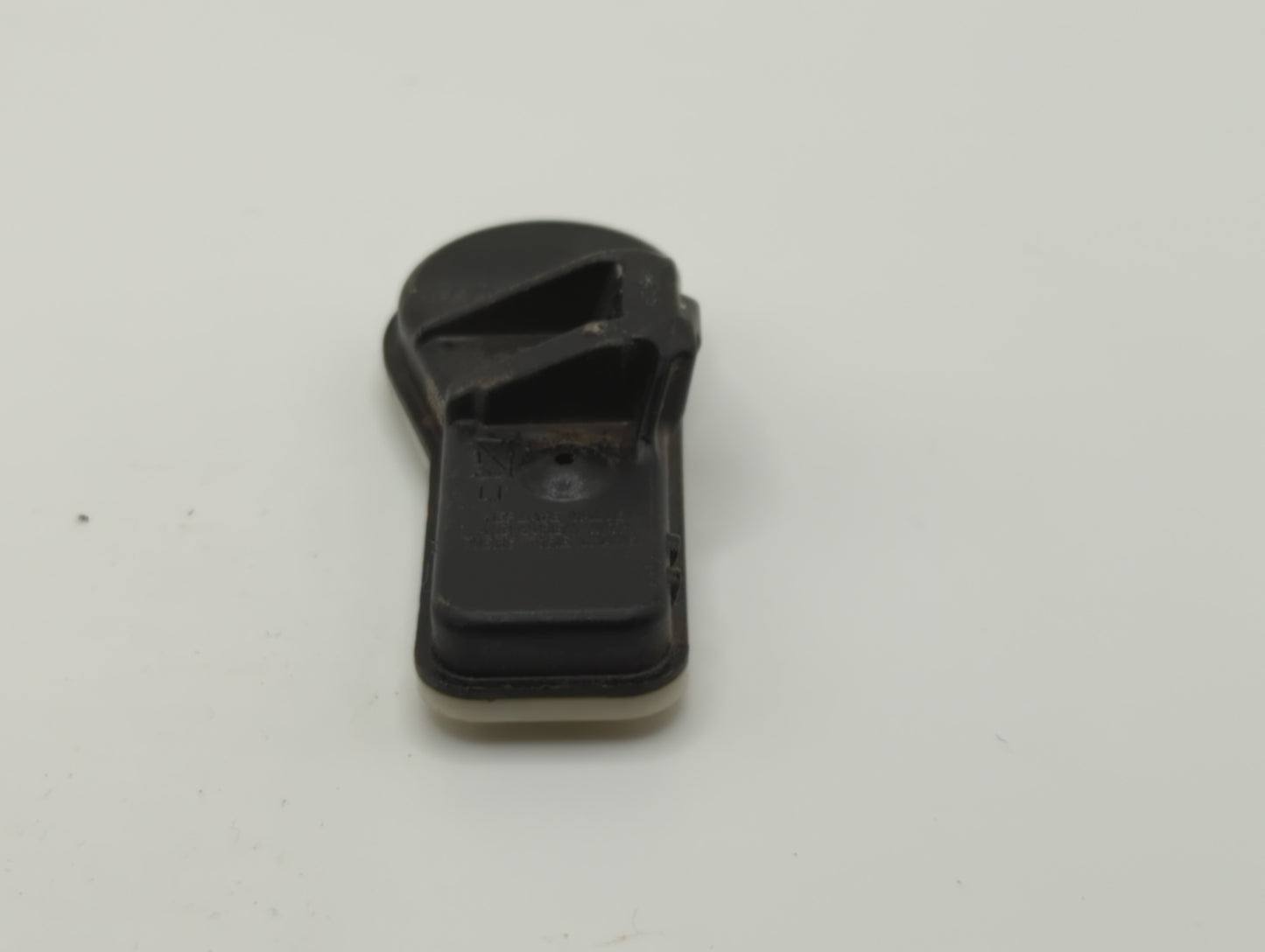 2016 Kia Soul Tire Pressure Monitoring System Sensor Tpms - Oemusedautoparts1.com