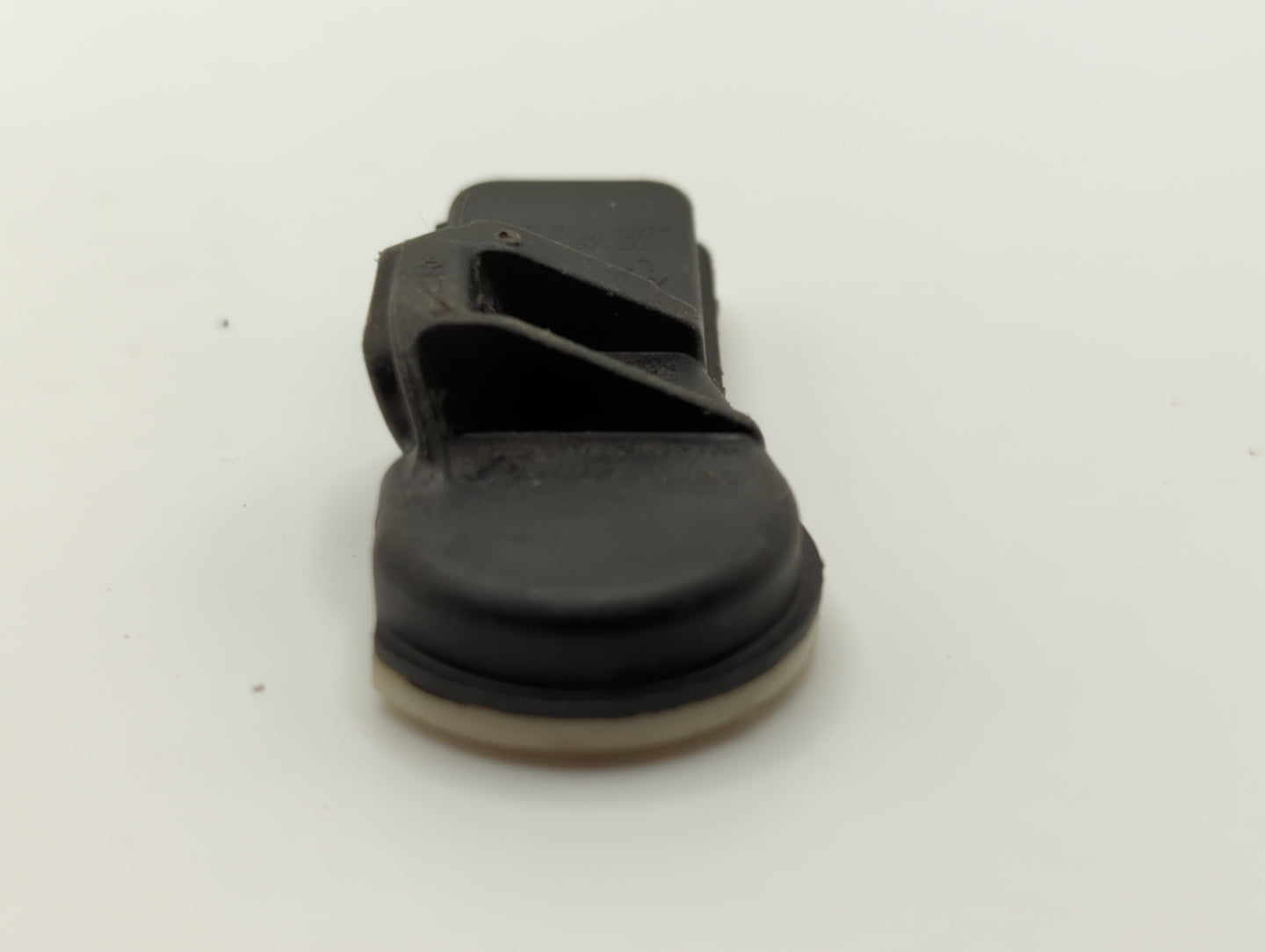 2016 Kia Soul Tire Pressure Monitoring System Sensor Tpms - Oemusedautoparts1.com