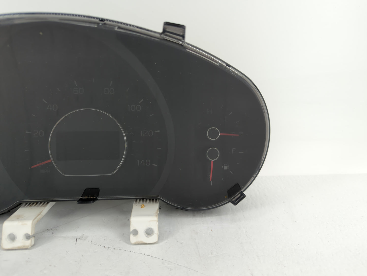 2016 Kia Soul Instrument Cluster Speedometer Gauges P/N:94006-B2600 Fits OEM Used Auto Parts - Oemusedautoparts1.com