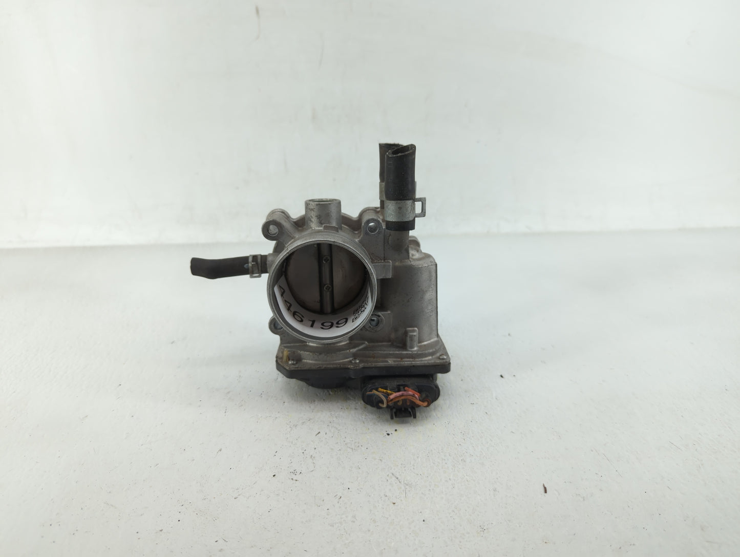 2012-2019 Kia Soul Throttle Body P/N:35100-2B300 Fits Fits 2012 2013 2014 2015 2016 2017 2018 2019 OEM Used Auto Parts - Oem