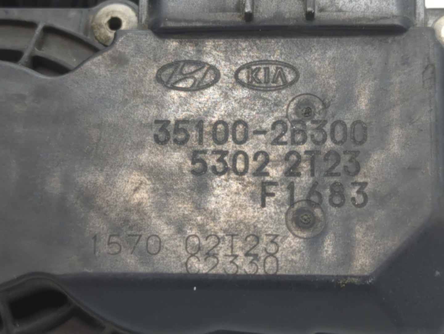 2012-2019 Kia Soul Throttle Body P/N:35100-2B300 Fits Fits 2012 2013 2014 2015 2016 2017 2018 2019 OEM Used Auto Parts - Oem