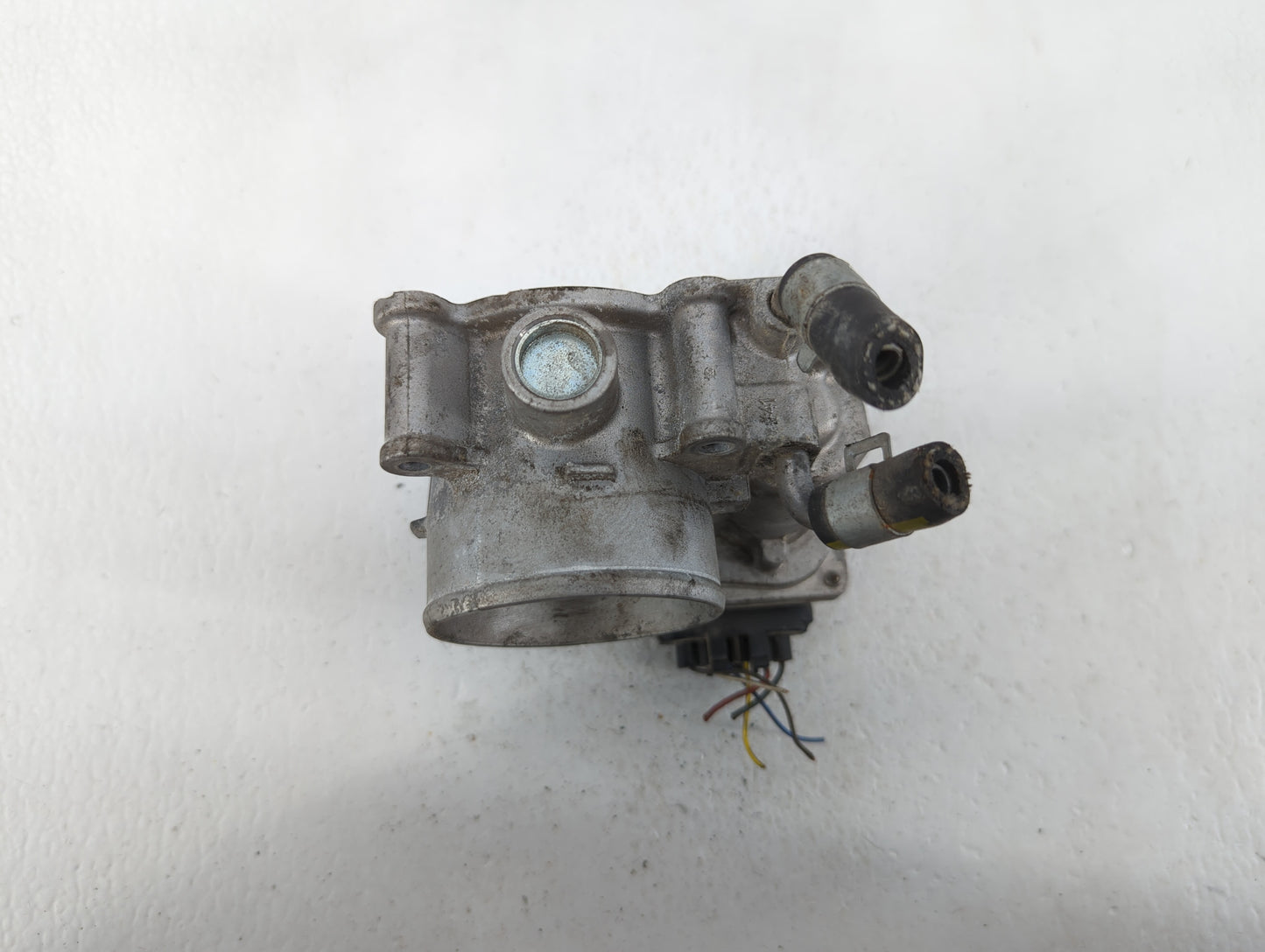 2014-2019 Kia Soul Throttle Body P/N:35100-2E000 35100-2E710 Fits Fits 2011 2012 2013 2014 2015 2016 2017 2018 2019 2020 202