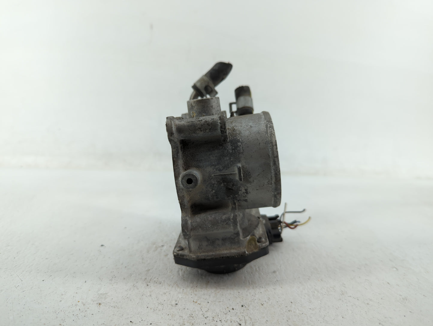 2014-2019 Kia Soul Throttle Body P/N:35100-2E000 35100-2E710 Fits Fits 2011 2012 2013 2014 2015 2016 2017 2018 2019 2020 202