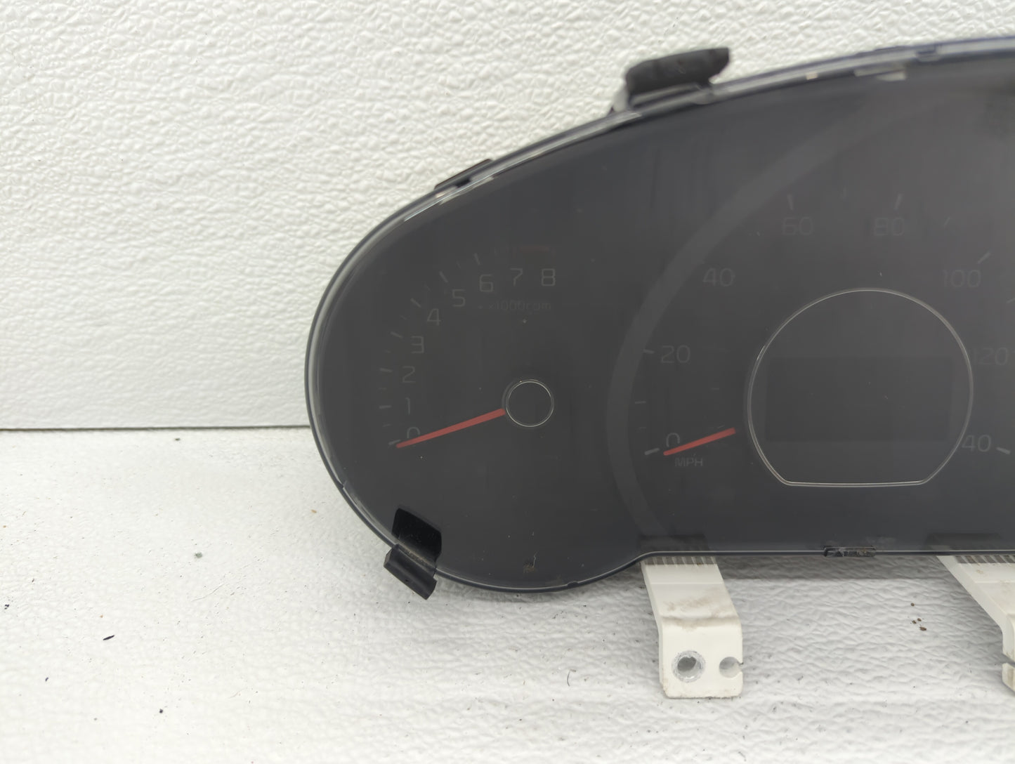 2016 Kia Soul Instrument Cluster Speedometer Gauges P/N:94006-B2630 Fits OEM Used Auto Parts - Oemusedautoparts1.com