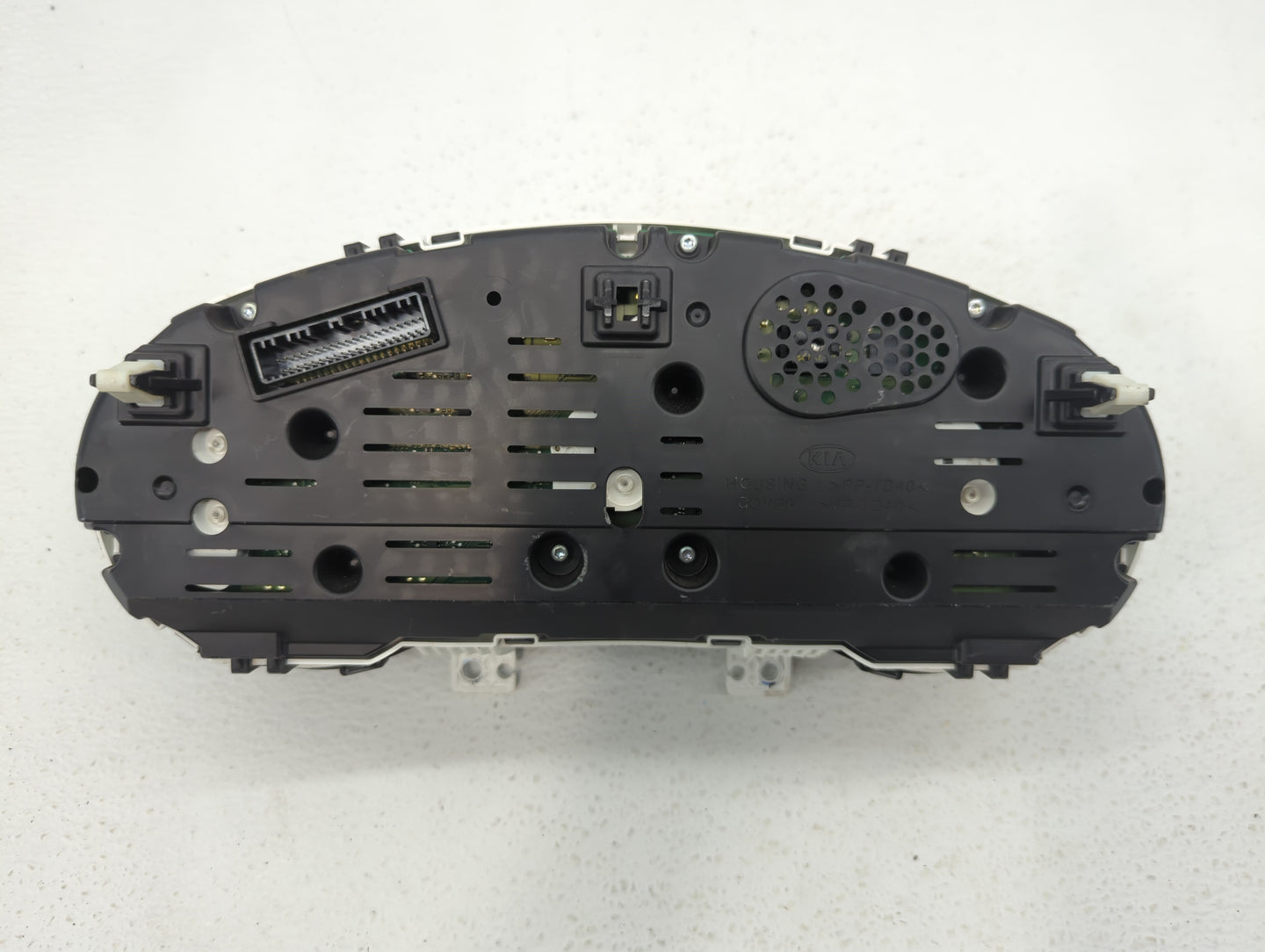 2016 Kia Soul Instrument Cluster Speedometer Gauges P/N:94006-B2630 Fits OEM Used Auto Parts - Oemusedautoparts1.com