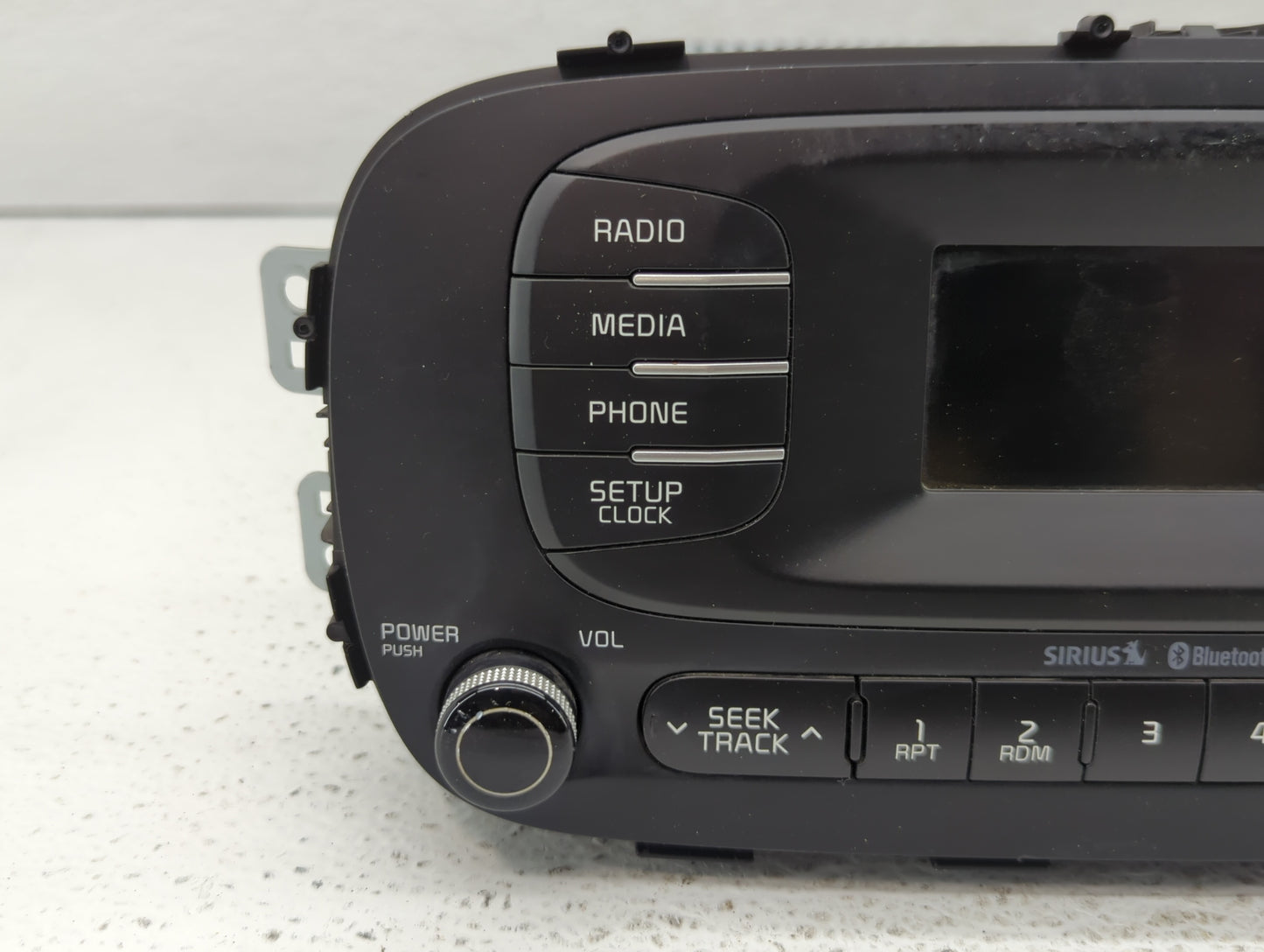 2014-2016 Kia Soul Am Fm Cd Player Radio Receiver - Oemusedautoparts1.com