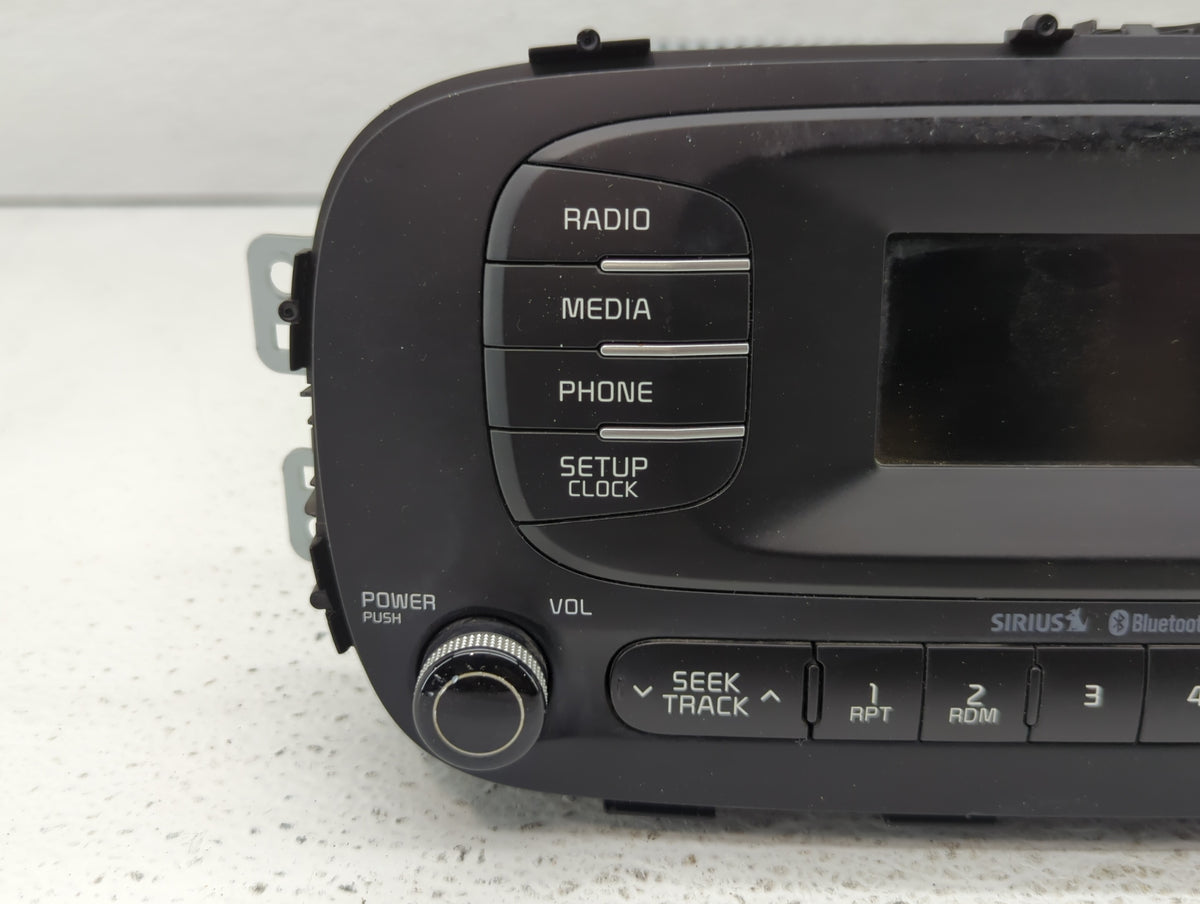 2014-2016 Kia Soul Am Fm Cd Player Radio Receiver 456842 - Oemusedautoparts1.com