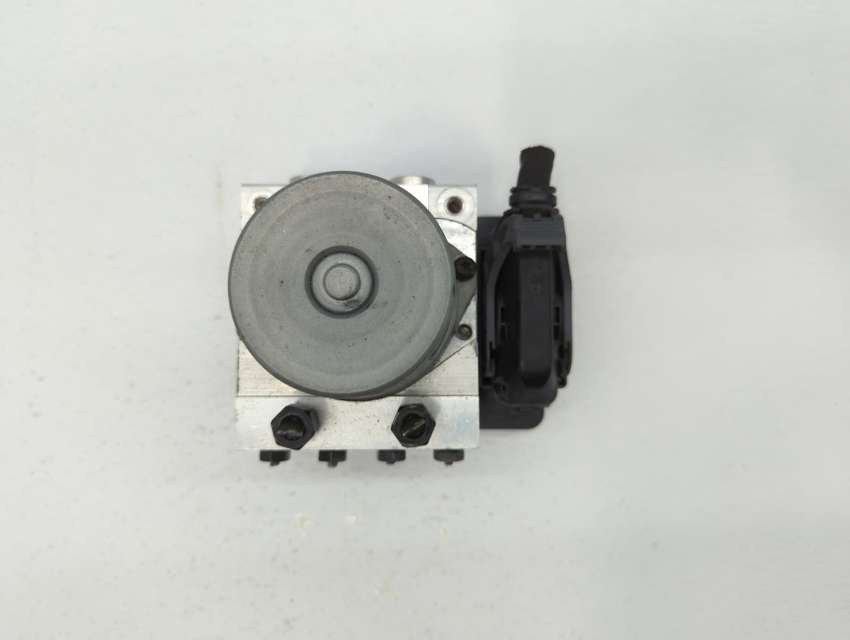 2016 Kia Soul Anti-Lock Brake ABS Pump Module Actuator OEM P/N:58900-B2720 58920-B2720 Fits OEM Used Auto Parts - Oemusedaut