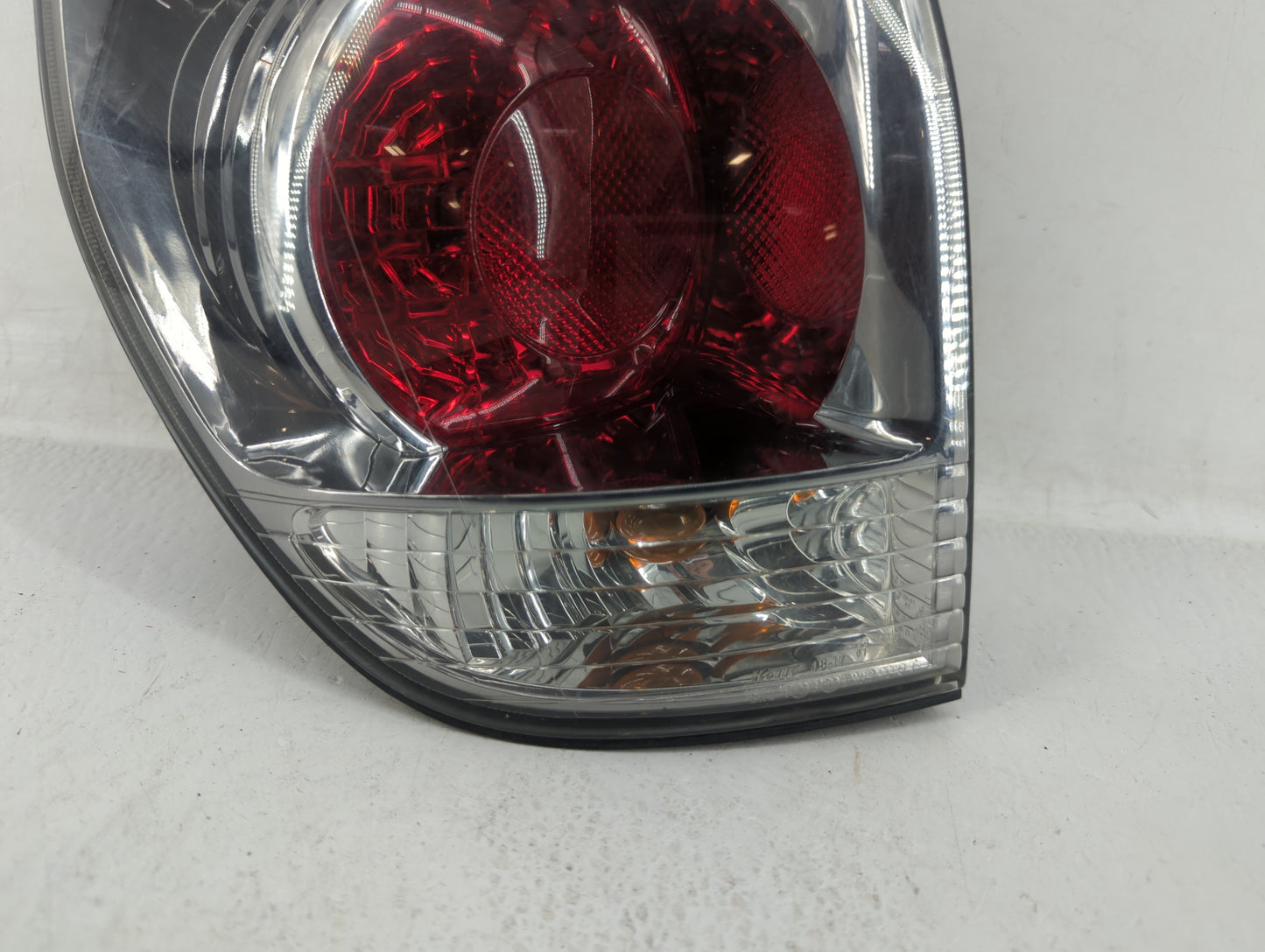 2014-2019 Kia Soul Tail Light Assembly Driver Left OEM P/N:92401-B2 92401-B2130 Fits Fits 2014 2015 2016 2017 2018 2019 OEM 