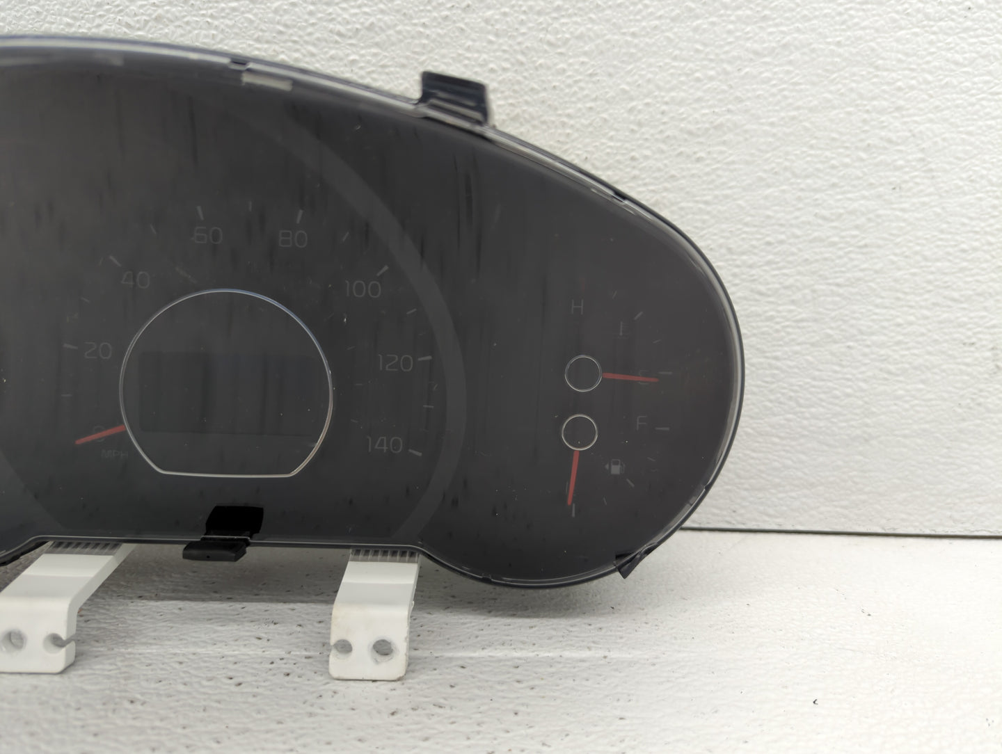 2016 Kia Soul Instrument Cluster Speedometer Gauges P/N:94006-B2630 Fits OEM Used Auto Parts - Oemusedautoparts1.com